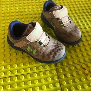 Toddler boys tennis shoes